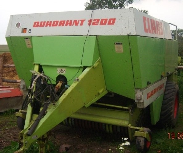 PRASA KOSTKOWA  CLAAS QŁADRANDT 1200 — zdjęcie 2