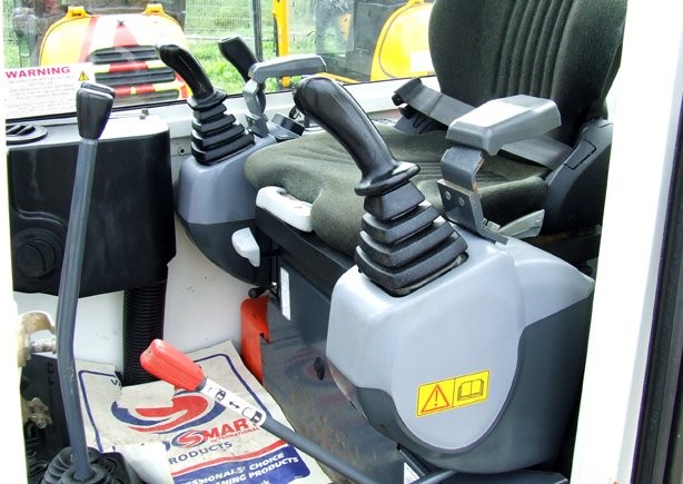 Minikoparka gąsienicowa Kubota KX41-3V rok 2008 — zdjęcie 5