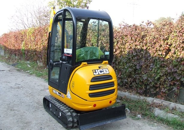 JCB 8018 CTS z roku 2010- NOWA www.denison.com.pl — zdjęcie 1