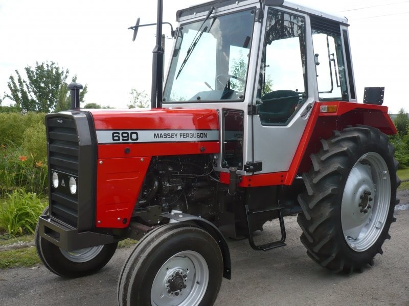MASSEY FERGUSON 690 — zdjęcie 1