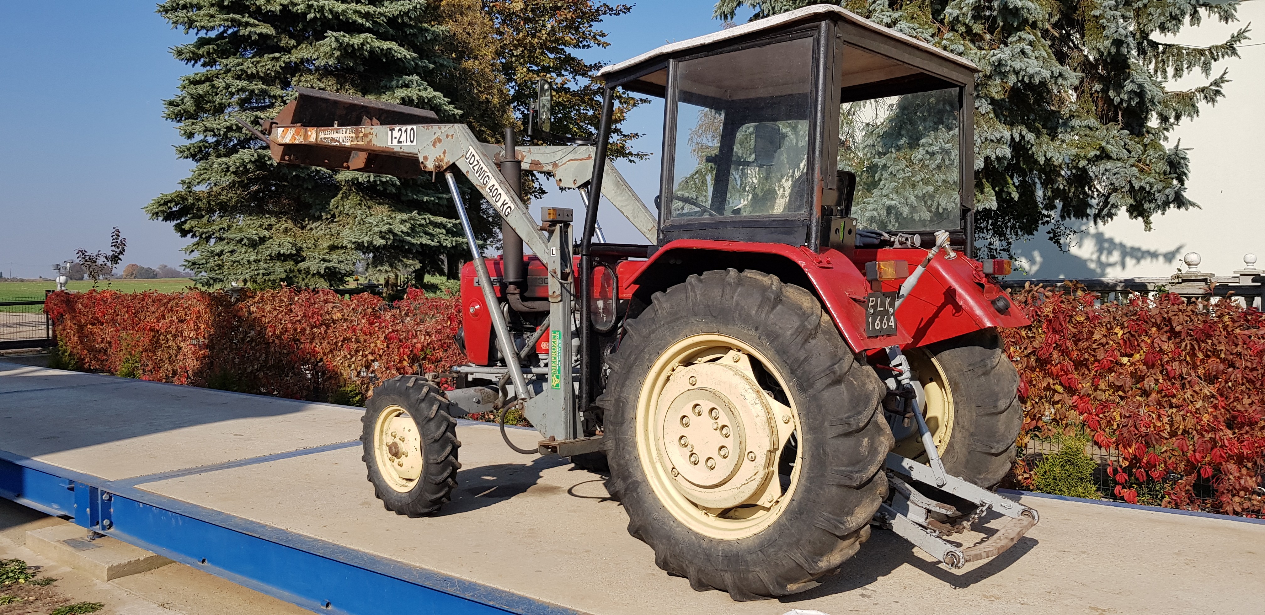 Ursus c 330 z turem — zdjęcie 2