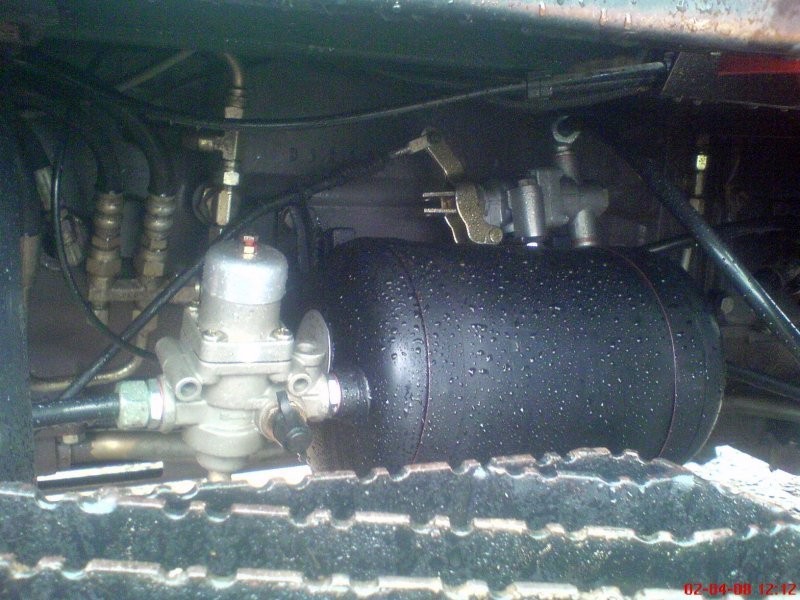 Montaż instalacji pneumatycznych — zdjęcie 2