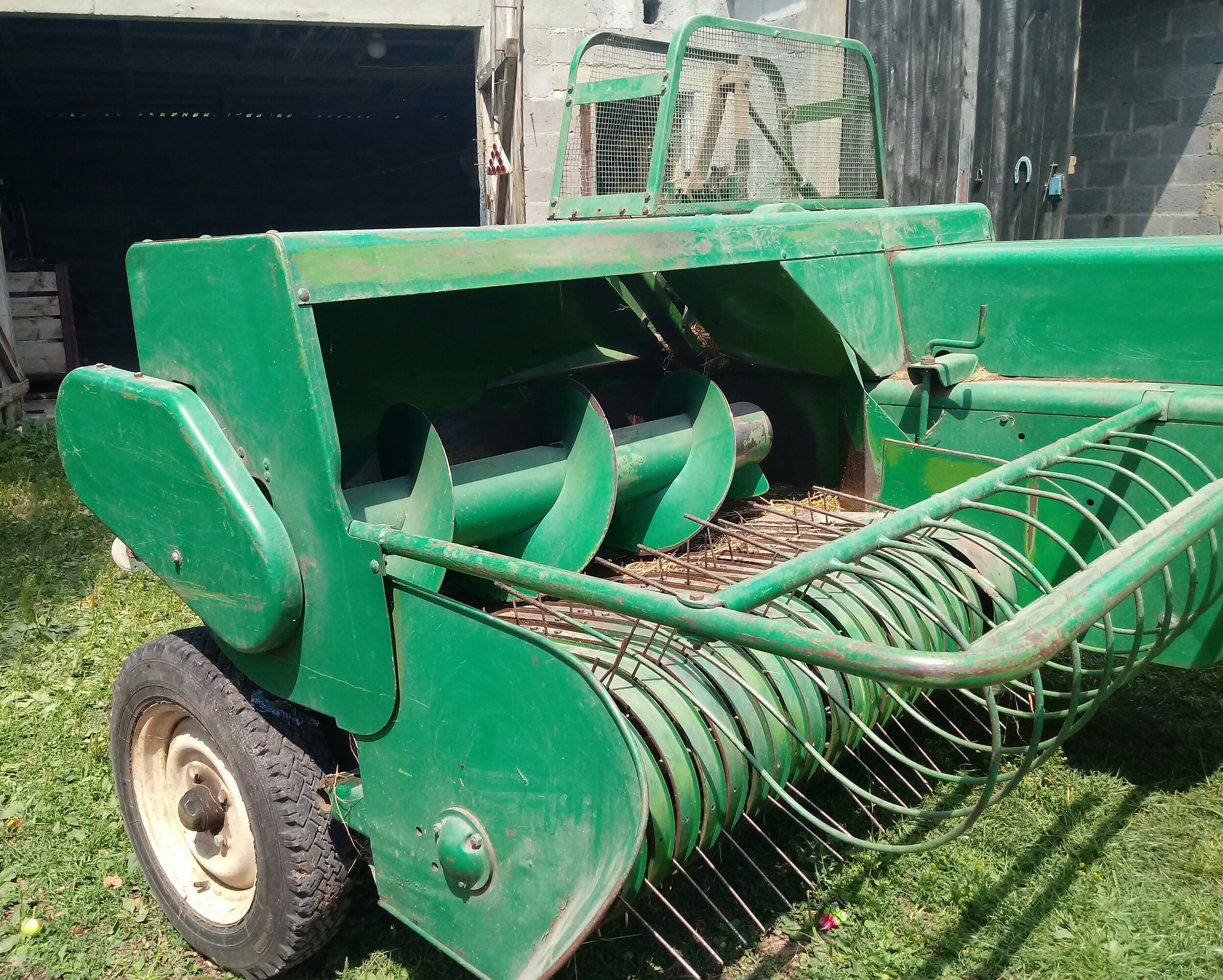 Prasa JOHN DEERE 1630 — zdjęcie 6