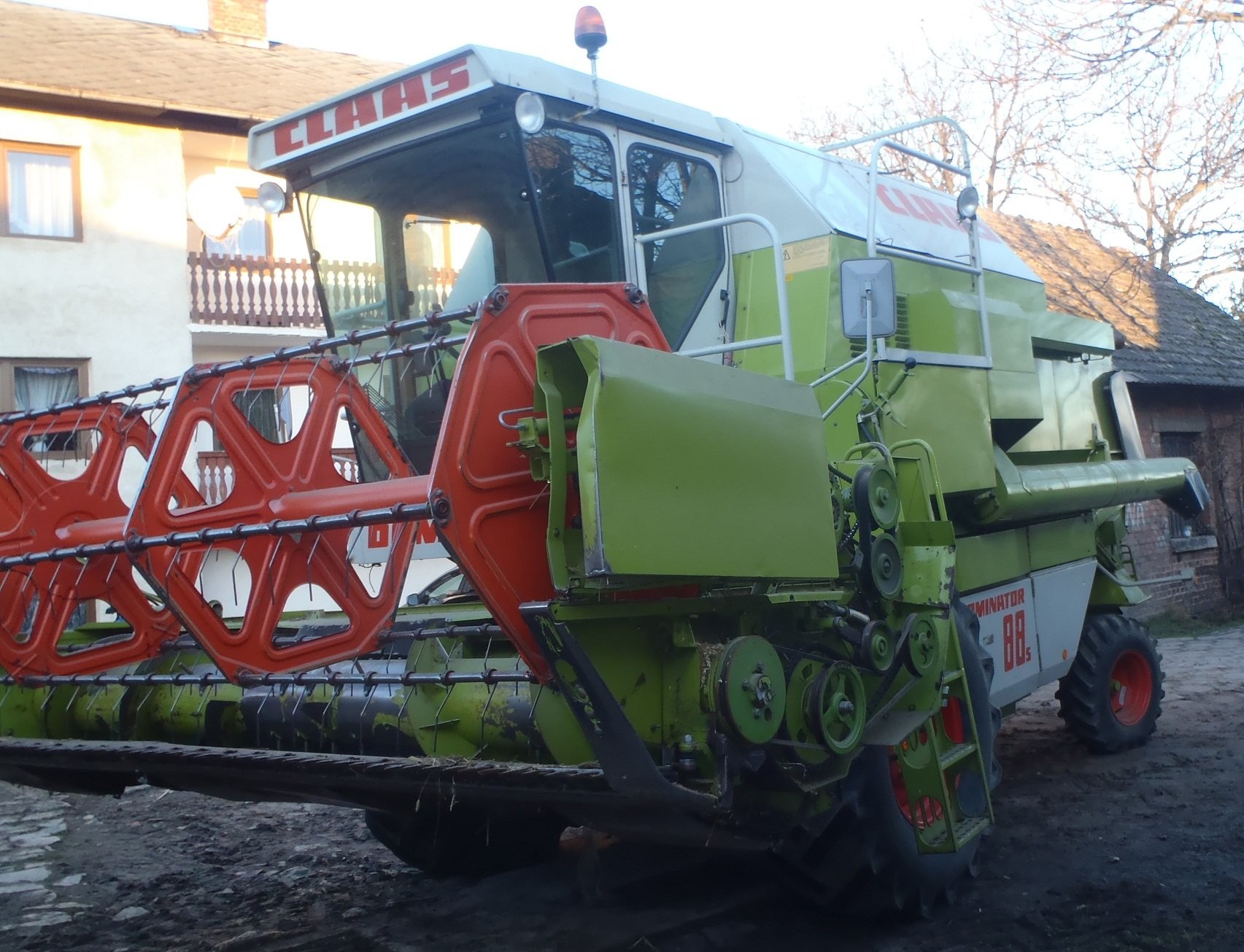 Claas CLAAS DOMINATOR 88S - 1988 — zdjęcie 1