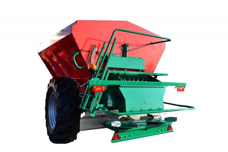 Rozsiewacz do wapna REWO 8200 litrów Agro-Masz — zdjęcie 4
