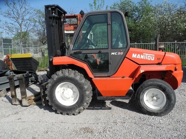 sprzedam wózek widłowy manitou MC30 — zdjęcie 3