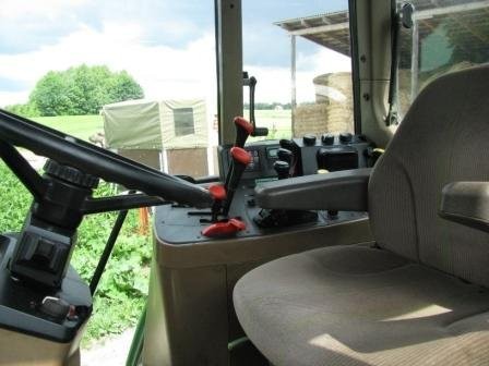 Sprzedam ciągnik JOHN DEERE 6400 1997 r — zdjęcie 2