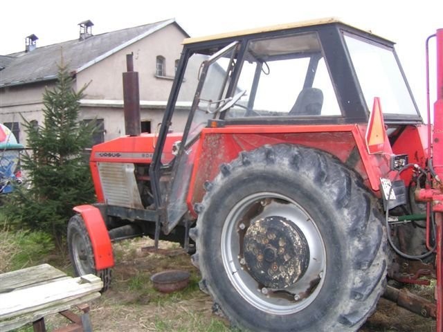 Ciągnik rolniczy URSUS 902