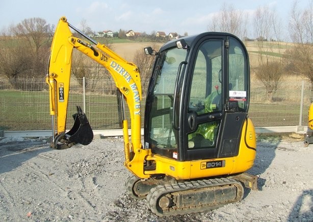 JCB 8014 rok 2007- www.denisosn.com.pl