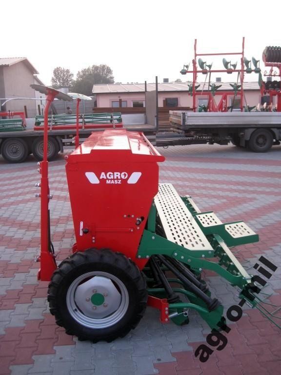 Siewnik zbożowy siewniki 2,5 m 2,7 m 3,0 m agro-masz stopkowy — zdjęcie 3