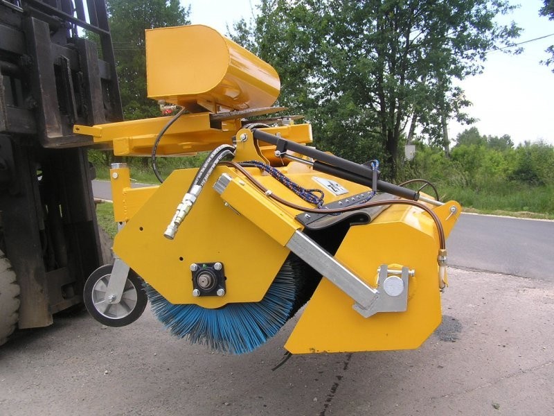 Zamiatarka prosta mechaniczna - ZMG — zdjęcie 1