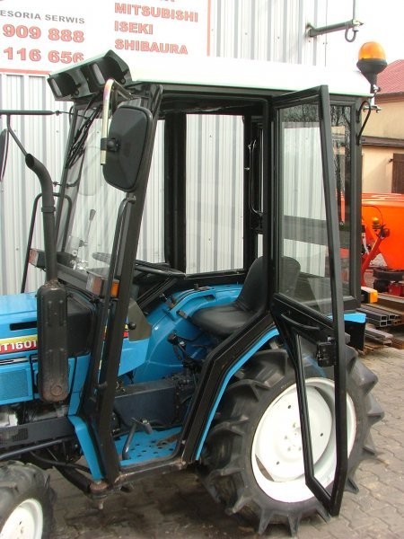 Mini Traktorek Mitsubishi MT1601D, 16KM, 4x4 z kab — zdjęcie 5