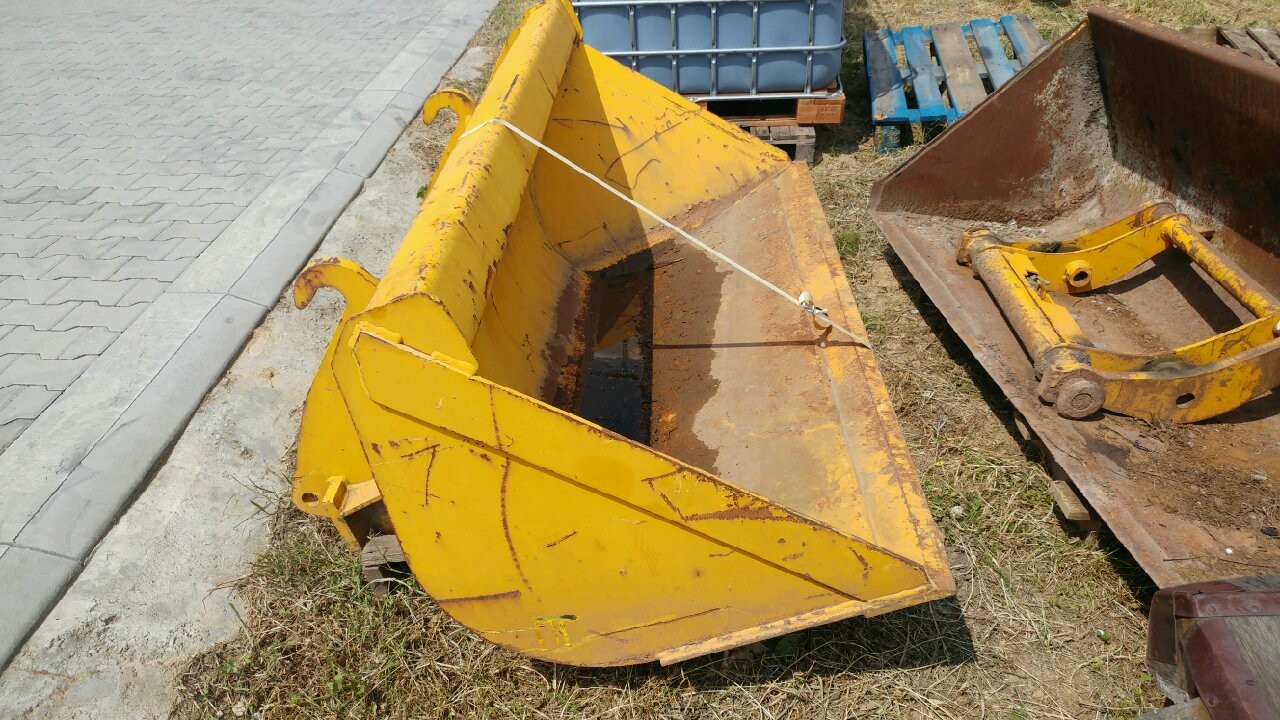 Używana oryginalna  szufla hydrauliczna przechylna JCB 2CX — zdjęcie 1
