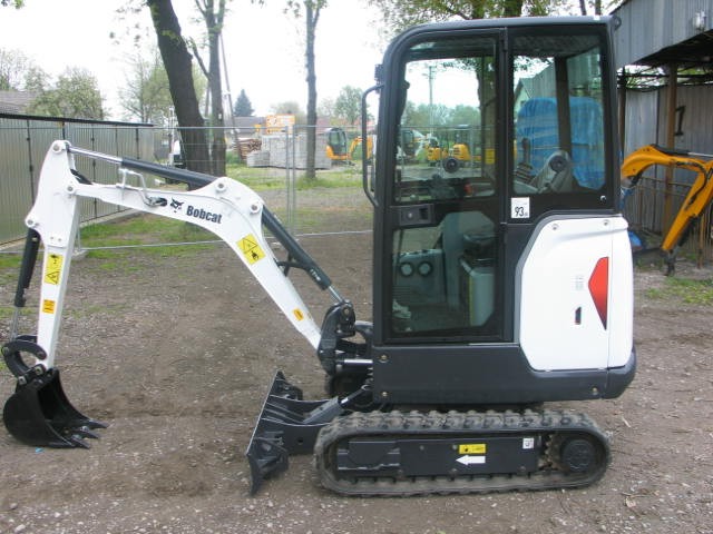 Bobcat E17 z 2014 roku - wersja demo, gwarancja — zdjęcie 2