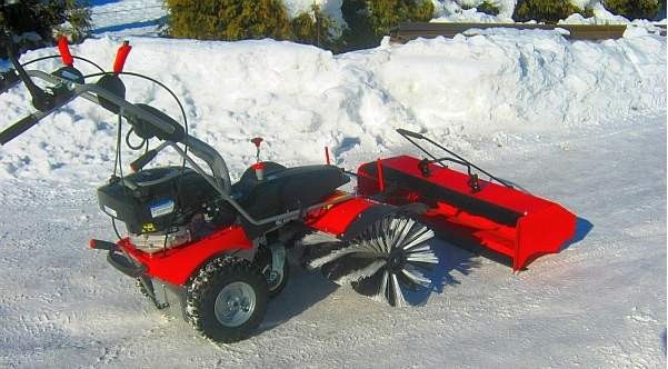 ZAMIATARKA  SAMOJEZDNA ULIC, SZEROKOŚĆ ROBOCZA 100CM, 6,5 kM, B&S — zdjęcie 5