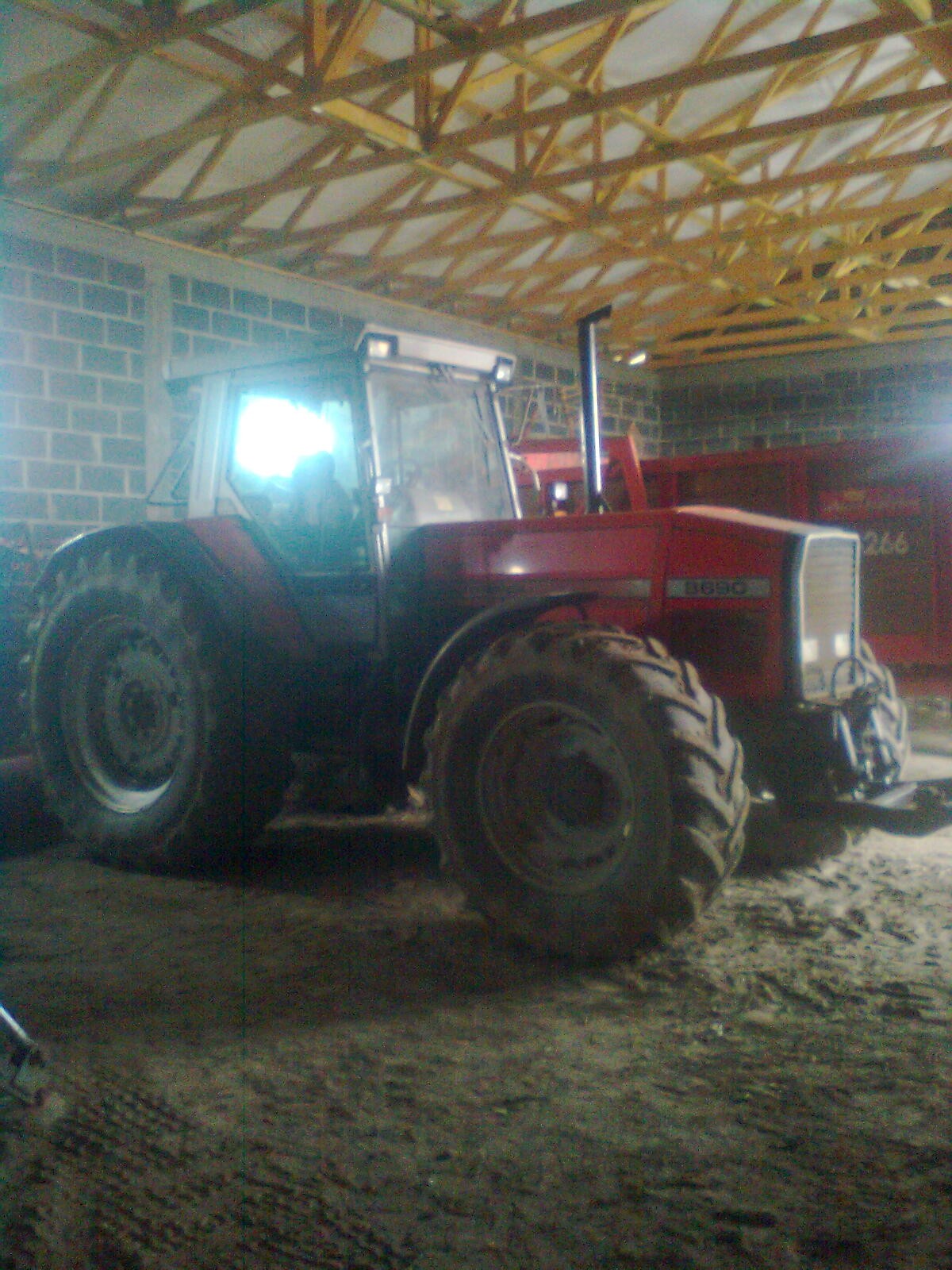 Ciągnik Massey Ferguson 3690 — zdjęcie 2