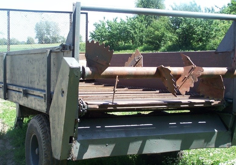 Rozrzutnik obornika 3,5T — zdjęcie 1