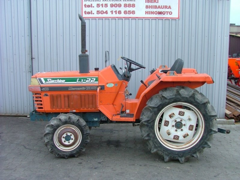Mini traktorek Kubota L1-22 — zdjęcie 4