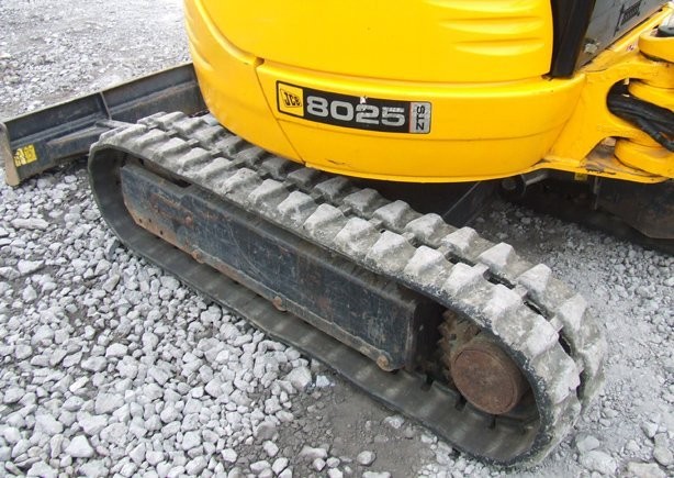 JCB 8025 ZTS z roku 2008... — zdjęcie 3
