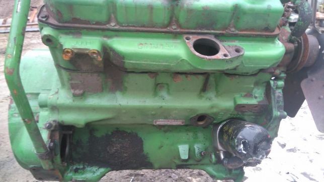 Części silnika John Deere 4 cylindrowy pompa wtryskowa,wal,głowica — zdjęcie 1