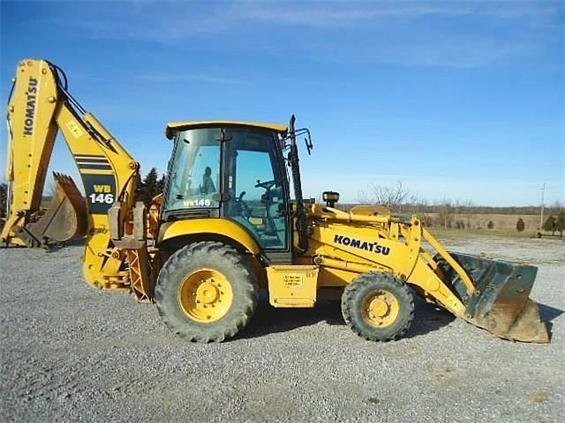 Koparko-ladorwarki Komatsu WB146-5 — zdjęcie 2