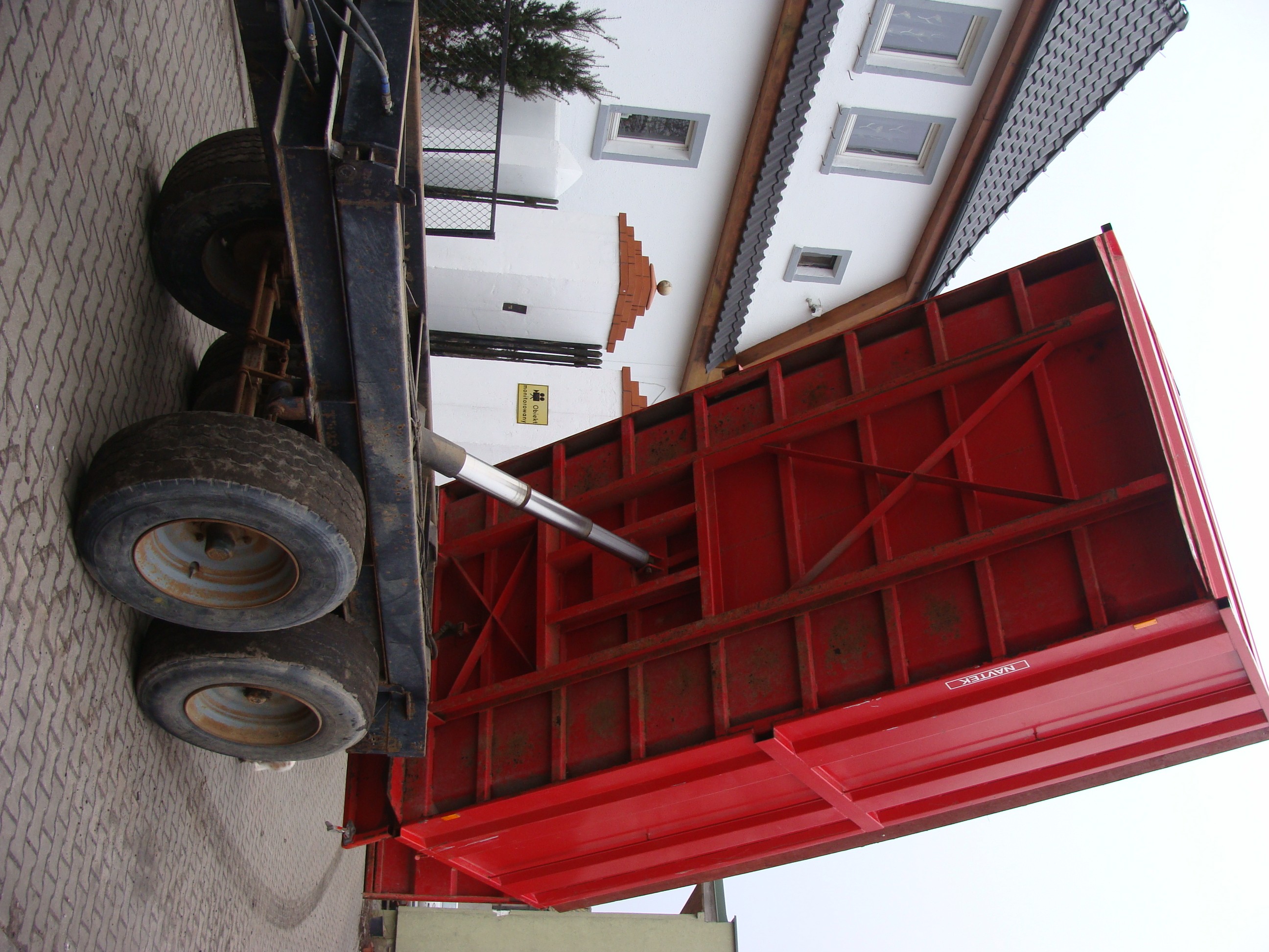 przyczepa rolnicza tandem wysoki wywrot — zdjęcie 1