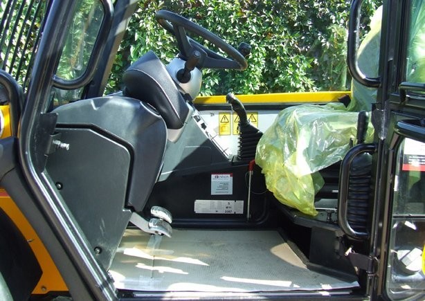 Ładowarka Teleskopowa JCB 531-70 z roku 2010 — zdjęcie 1