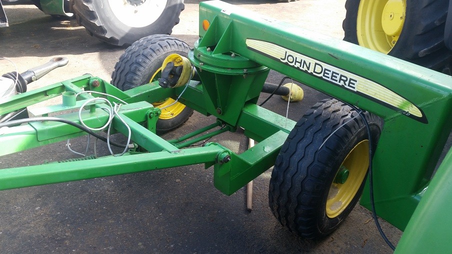 WÓZEK TRANSPORTOWY ZURN - JOHN DEERE 630R - 2009 ROK — zdjęcie 4