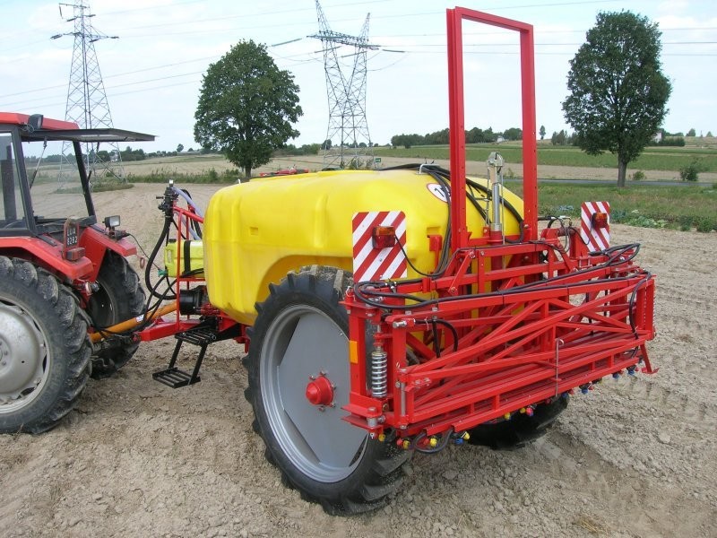 opryskiwacz 1800l