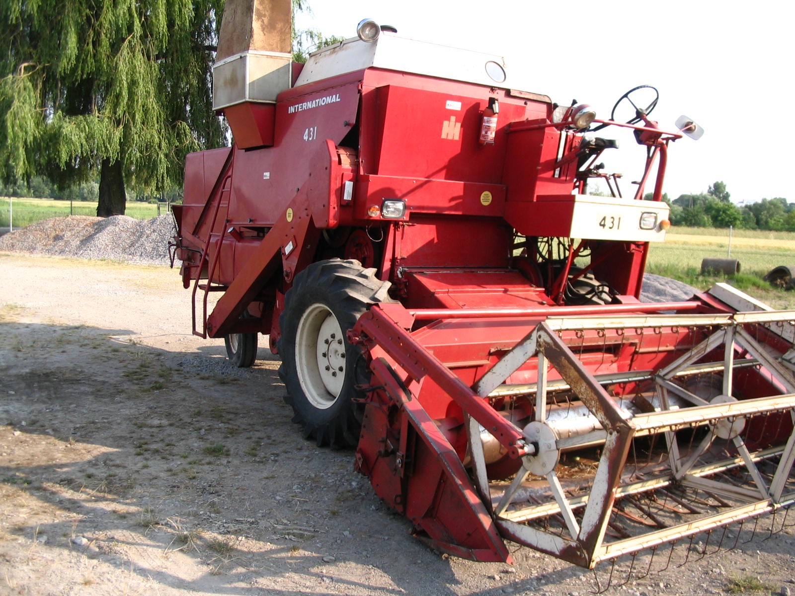 Kombajn International 431 — zdjęcie 3