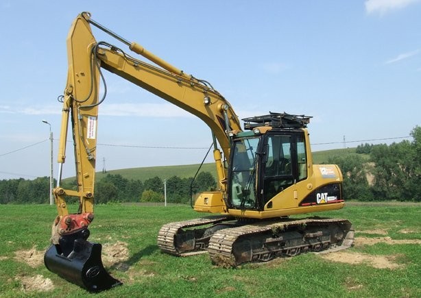 Koparka gąsienicowa CAT 312CL z roku 2004.... — zdjęcie 1