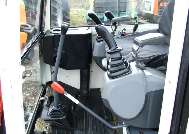minikoparka KUBOTA KX41-3V rok 2007 — zdjęcie 3