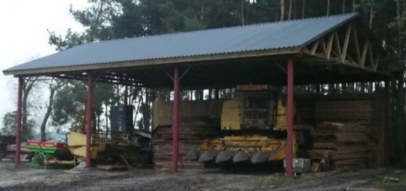 Wiaty rolnicze, drewniane wiązary dachowe. — zdjęcie 4