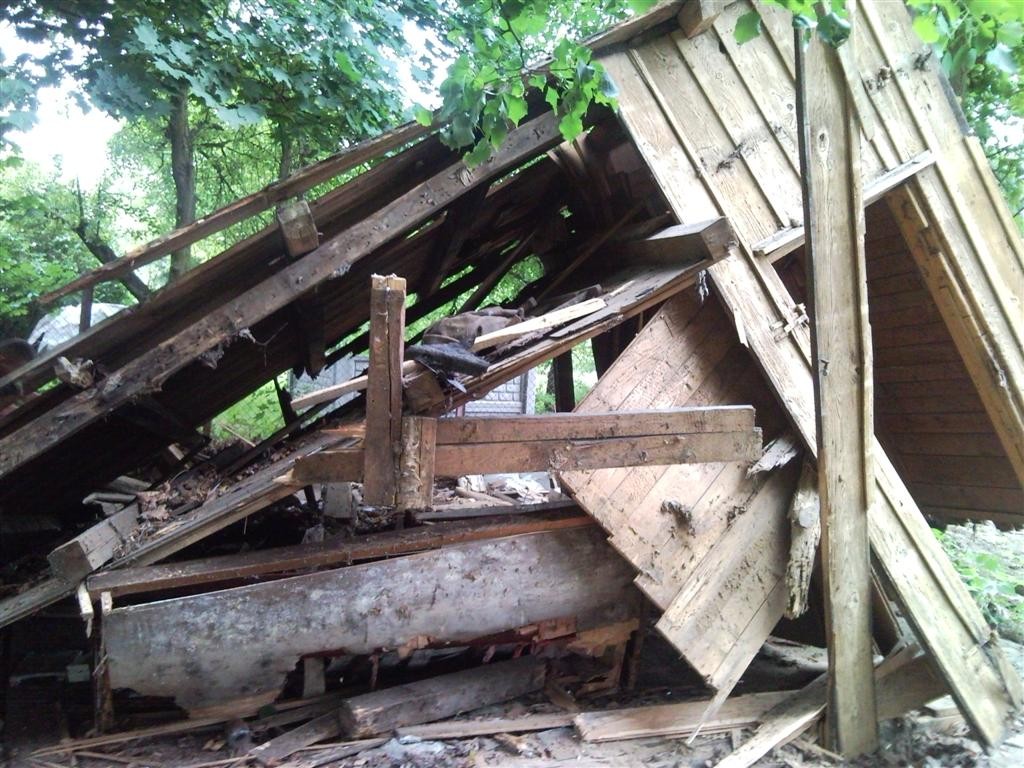 Sprzątanie mieszkań terenów piwnic strychów wywóz mebli gratów F-Vat — zdjęcie 2