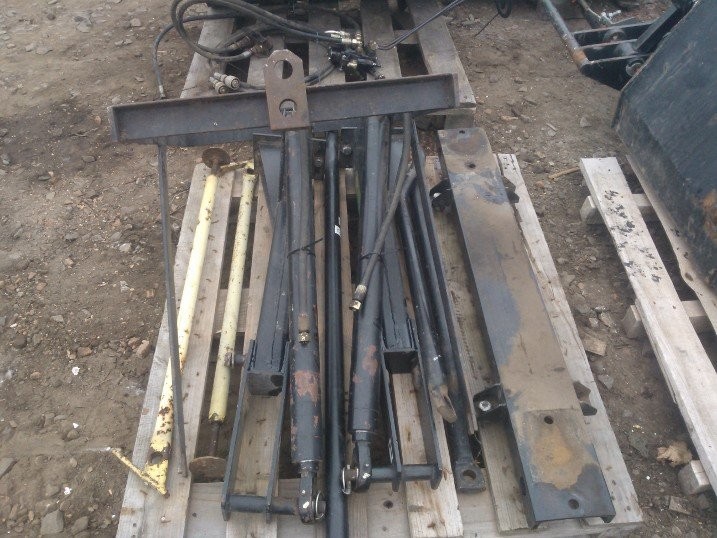 Ursus ładowacz tur 2005r do Ursus C-360, 2-sekcje - 2005 — zdjęcie 3