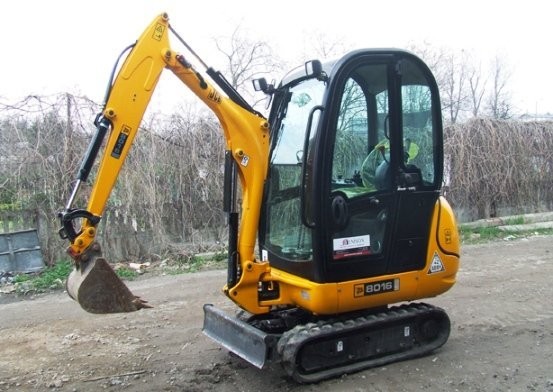 JCB 8016X - DENISON