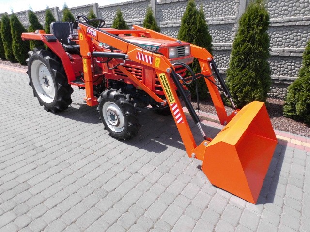 Kubota L-185+Ładowacz czołowy TUR 4x4 super stan Kubota Iseki Yanmar — zdjęcie 2
