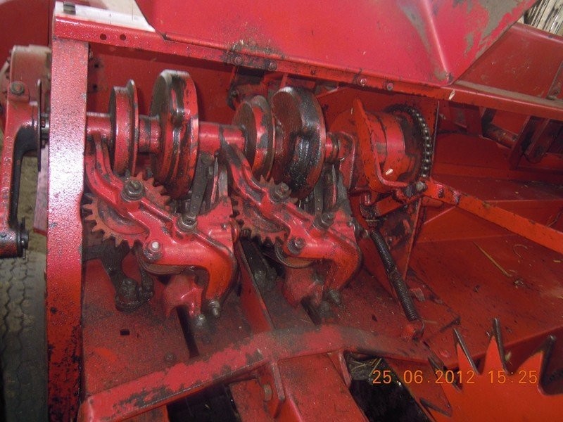 Massey Ferguson 15-8 — zdjęcie 3
