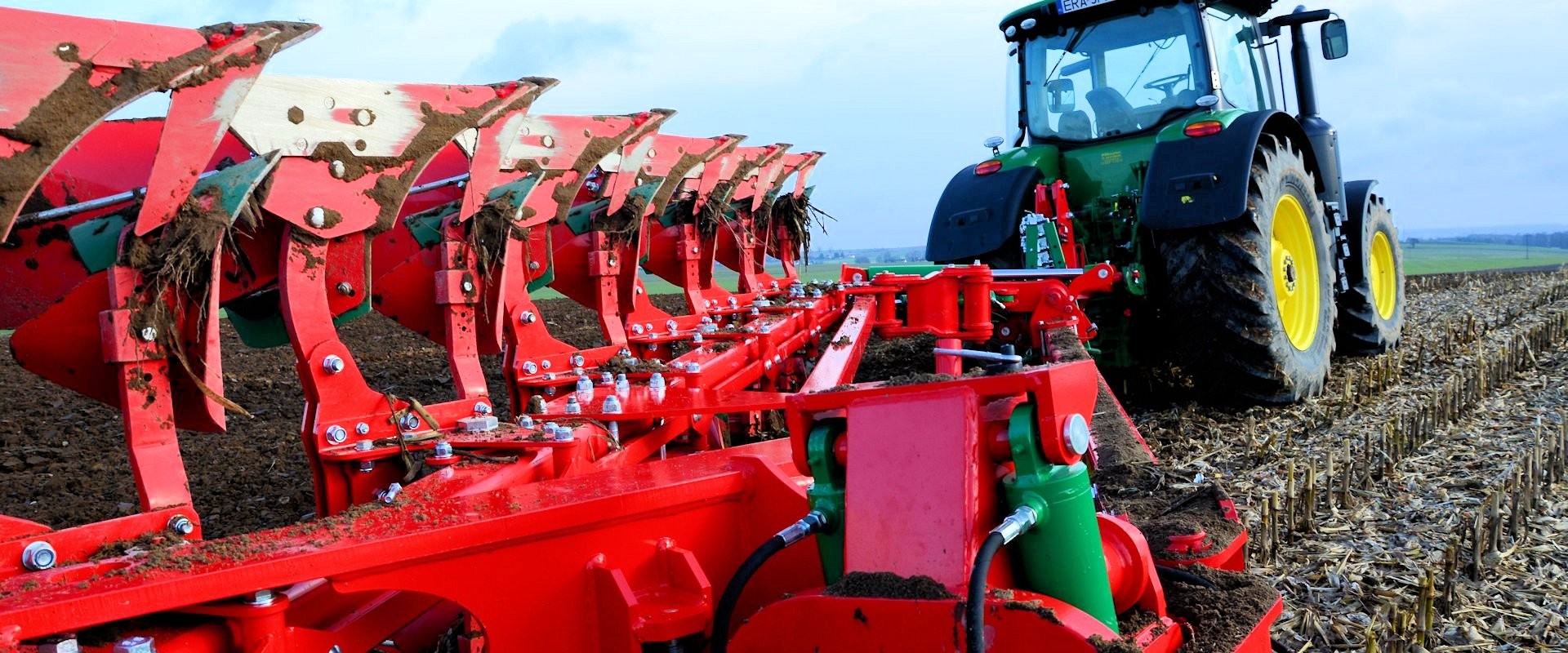 Pług obracalny półzawieszany resor resorowy GIANT Agro-Masz pługi — zdjęcie 2