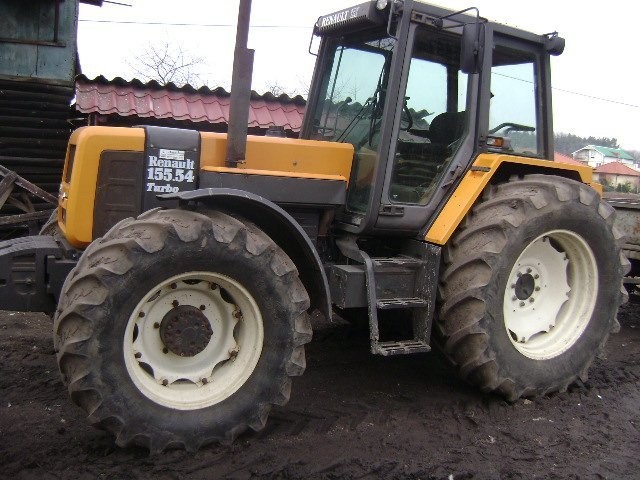 Renault 155.54 opony 85%  1997rok   150km — zdjęcie 3