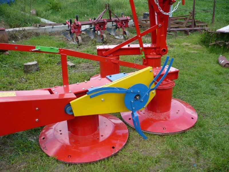 kosiarka rotacyjna rozbijacz roztrząsacz pokosów