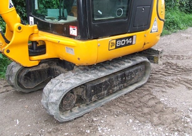 MINI KOPARKA JCB 8014 z roku 2008 — zdjęcie 3