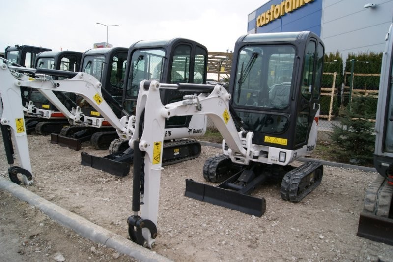 BOBCAT E14 NOWA 15KM  MINI KOPARKA LEASING GWR — zdjęcie 1