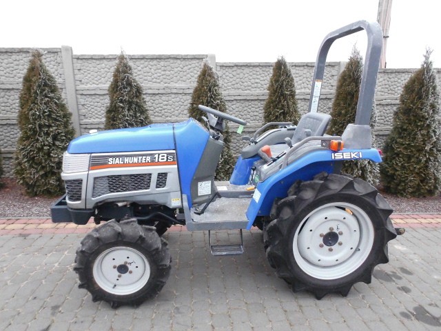  Iseki Sial Hunter 18 4X4 Wspomaganie mini traktor ciągnik ogrodniczy  — zdjęcie 5