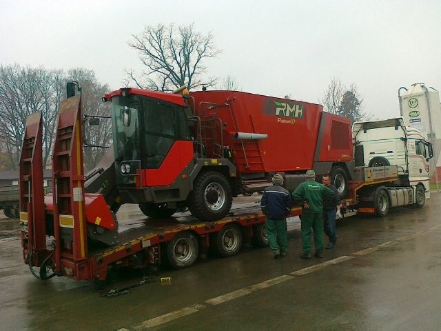 Transport silosów, maszyn rolniczych — zdjęcie 1