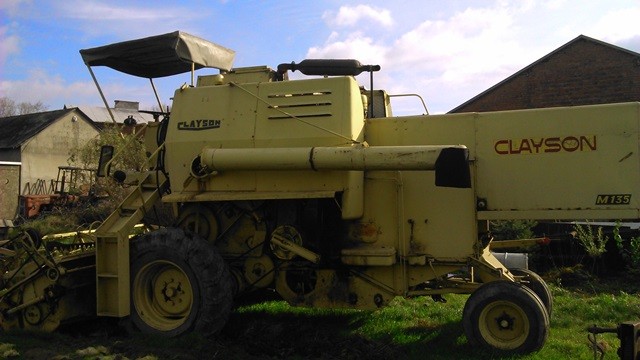 Kombajn zbożowy New Holland Clayson M 135 — zdjęcie 1