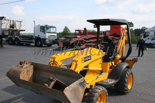 mini koparko-ładowarka JCB mini CX z 2006 roku — zdjęcie 4
