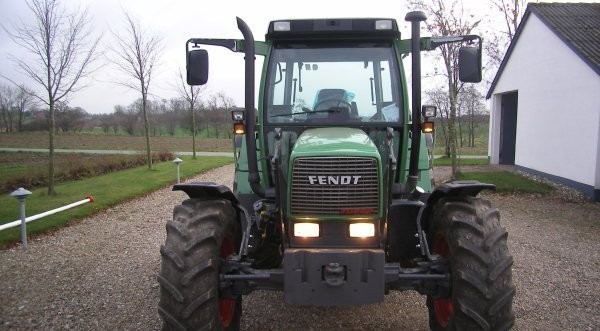 CIĄGNIK FENDT 309 C TURBOMATIC — zdjęcie 2