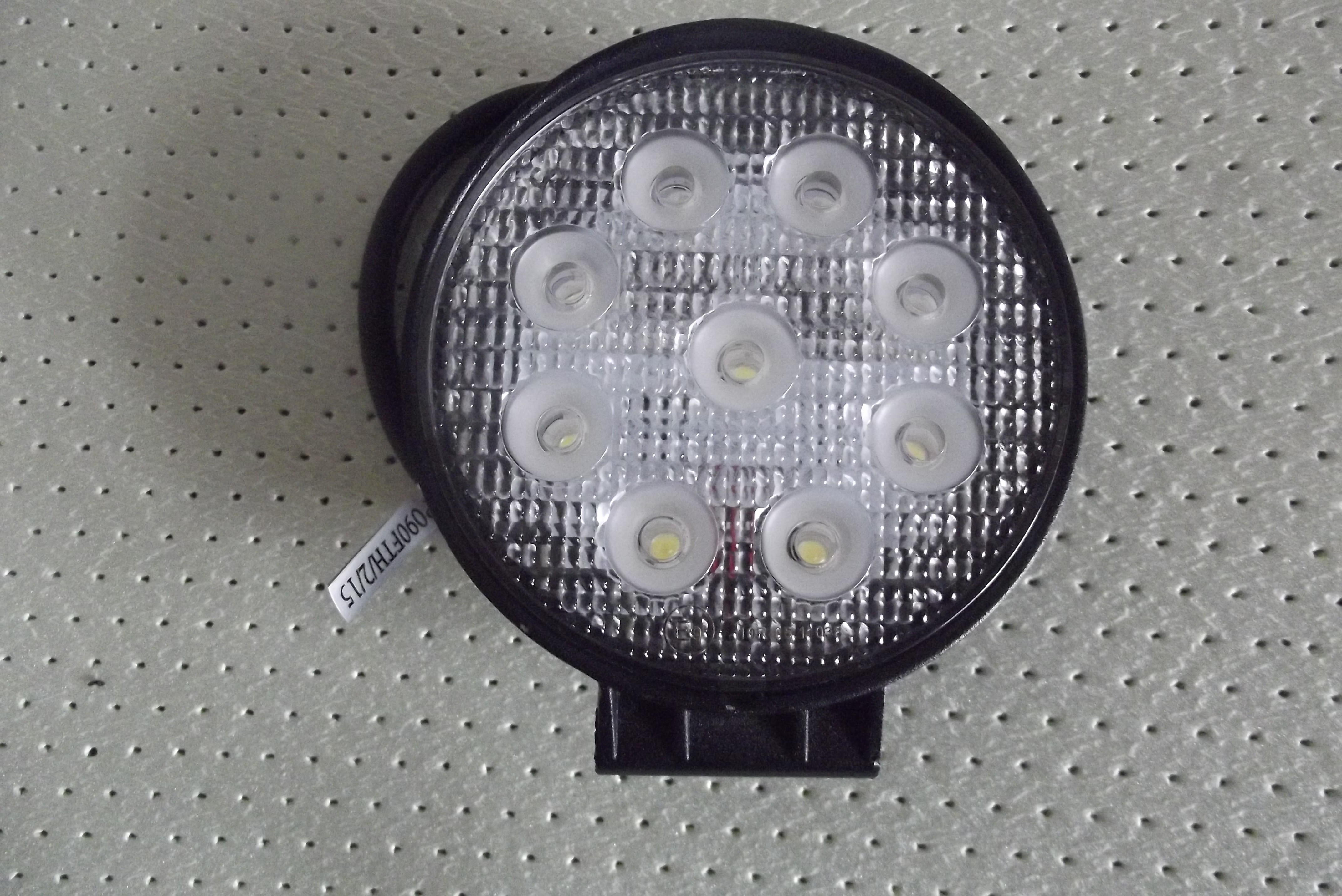 Lampa robocza okrągła 9 LED 12V-24V 9 x 3W — zdjęcie 1