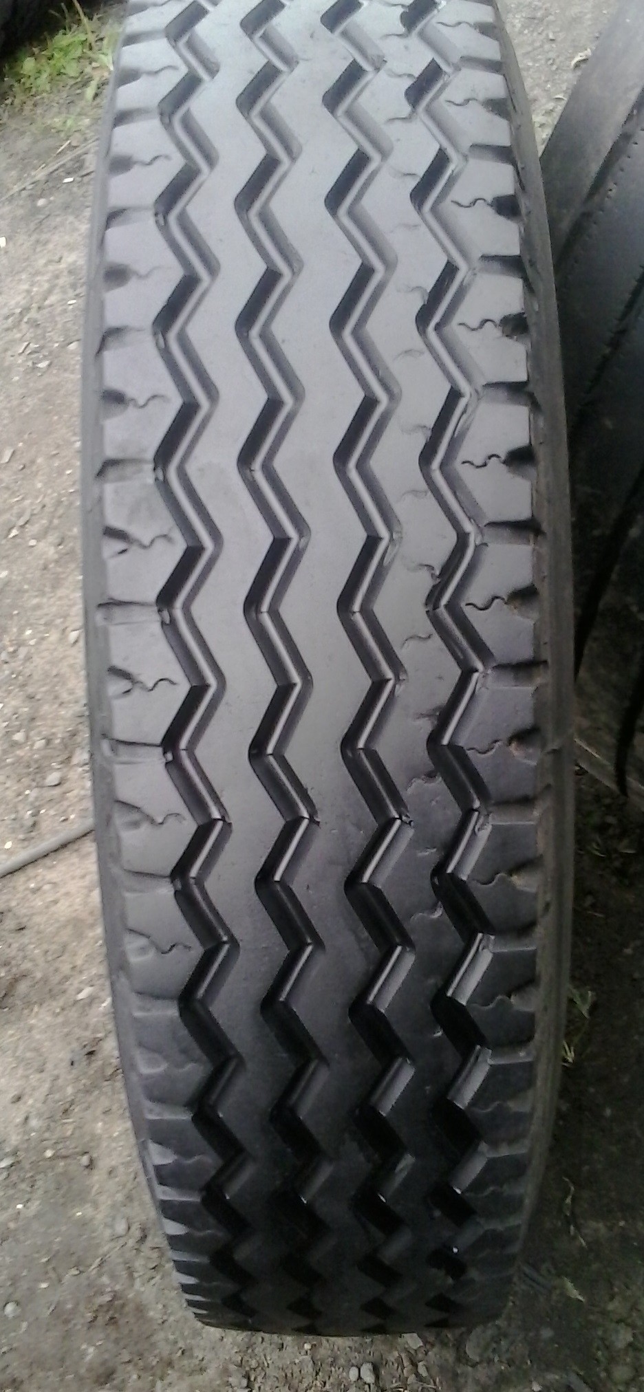 (G561) Opona 11.00 R20 Firestone  — zdjęcie 1
